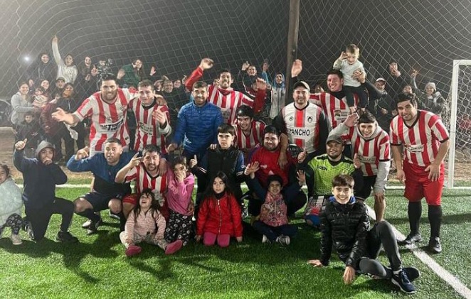 Torneo de Futbol 8 en «La Scaloneta» – Gonzalez Pulverizaciones Campeon