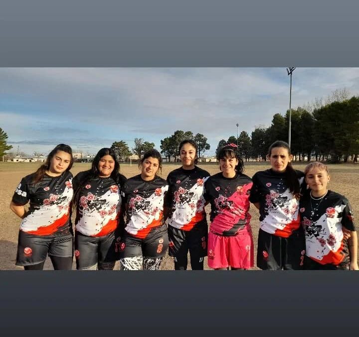 Futbol Femenino – Presentacion de bandera e indumentaria para «las mereguitas»