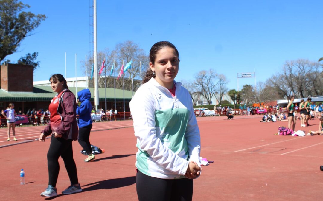 Nacional U16 de Atletismo – Camila Tello medalla de Oro en lanzamiento de disco. Renata Barragan medalla de Plata en 1500 con obstaculos. Los resultados de los atletas del PUA