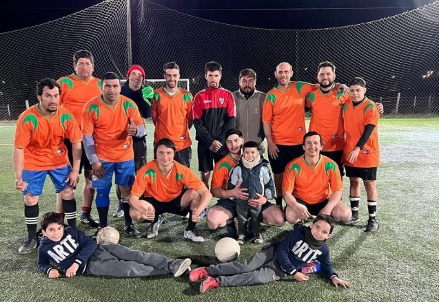 Futbol 8 en «La Scaloneta», Torneo Agro-Campo. Volvio a ganar Miranda Construcciones y sigue lider