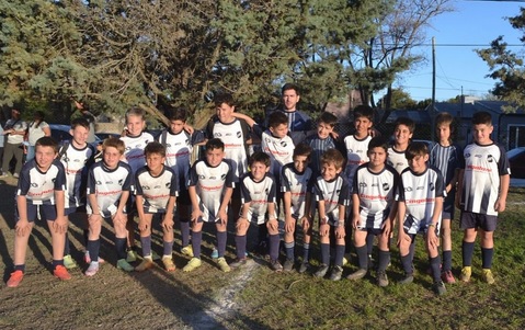 Infantiles de FBC Argentino jugaron en General Pico