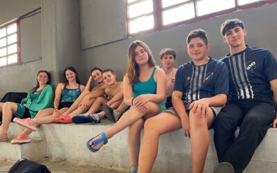 Nadadores locales estan compitiendo en Provincial que se realiza en Miramar