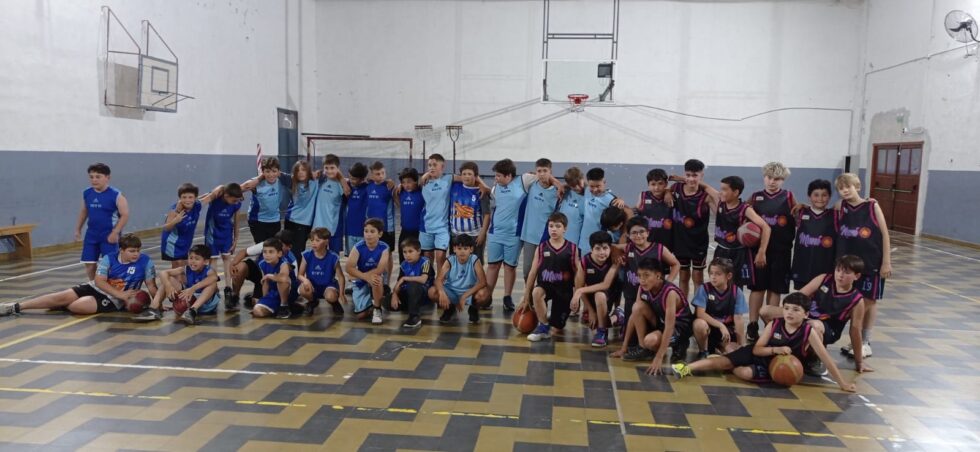 LA ESCUELITA DE BÁSQUET MUNICIPAL ESTUVO EN 30 DE AGOSTO COMO CIERRE DE LA ACTIVIDAD DEL AÑO