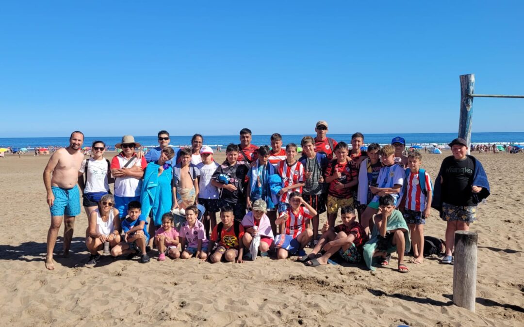 Infantiles de Atletico T. Lauquen (Cat. 2012) viajaron a Necochea