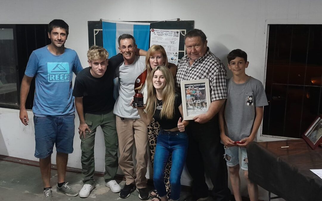 Noche de premiacion en Alas Trenquelauquenses