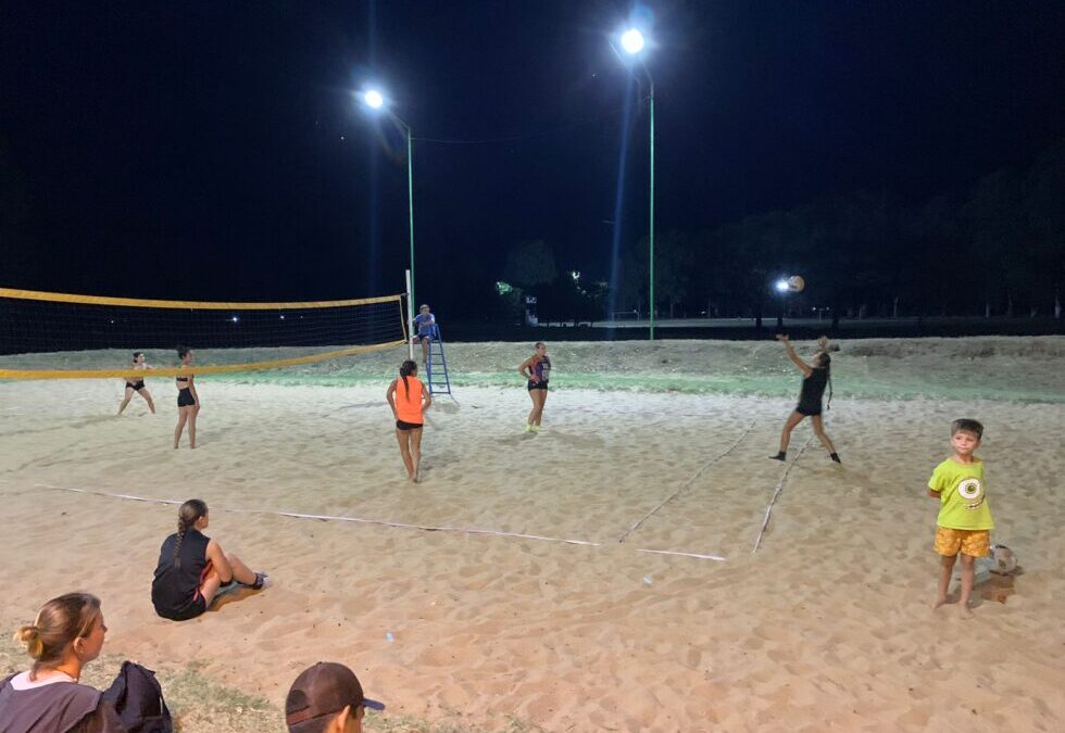 OLIMPÍADAS DEL REENCUENTRO 2024: SE DISPUTÓ LA SEGUNDA FECHA DEL BEACH VÓLEY FEMENINO EN CANCHAS DEL POLIDEPORTIVO MUNICIPAL