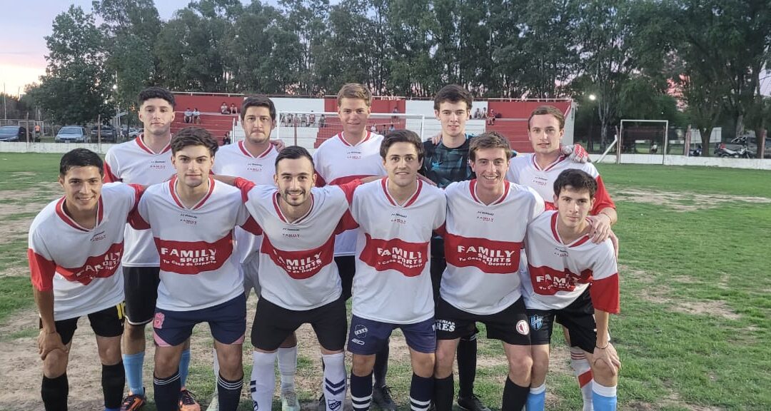 Torneo de Futbol 11 Nocturno en Atletico T. Lauquen – Family Sport avanzo directo a semifinales