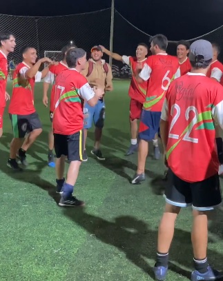 Torneo de Futbol 8 en «La Scaloneta» – El Combinado Campeon