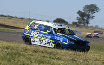 Turismo Pista: En la Clase 1, el bragadense Conrado Sama adelante en Concepcion, Felipe Rey segundo