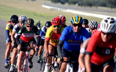Ciclismo: Marcos Lobosco y Agustina Cepeda entre los lideres del certamen provincial pampeano de ruta, se viene el cuarto capitulo