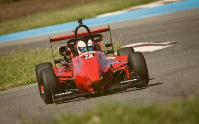Formula Renault Plus: Carlos Moreira con el auto del Lito Moreira Competicion gano la primera carrera