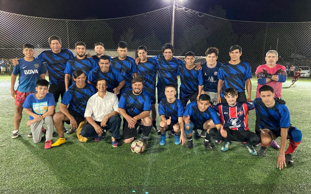 Torneo de Futbol 8 en «La Scaloneta» – Amuche Ripe volvio a ganar y es lider de la Zona B