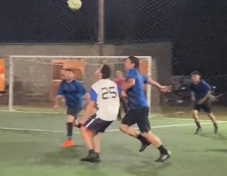 Torneo de Futbol 8 en «La Scaloneta» – Amunche Ripe lider de la Zona B con puntaje ideal