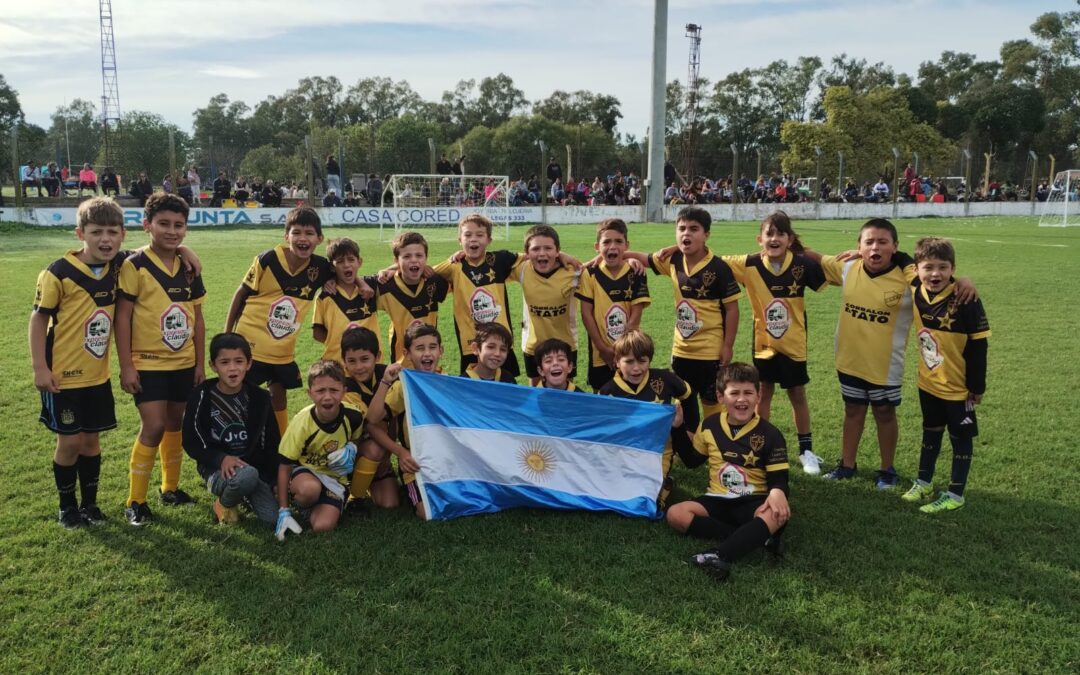 Homenaje de las infantiles de Monumental a los Veteranos y los Caídos en la guerra de Malvinas