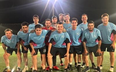Torneo de Futbol 8 en «La Scaloneta» – Panaderia El Corcho y Amuche Ripe punteros de zonas