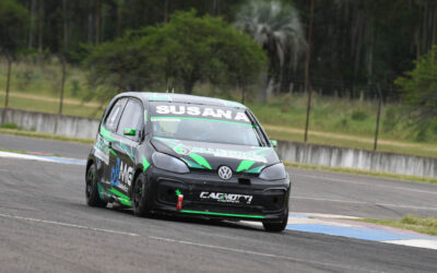 Turismo Pista: En la final clase 2, victoria de Jose Costamagna, el piloto de Susana