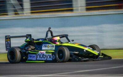 Formula Renault Nacional: La volante Daniella Ore logro adjudicarse los entrenamientos y la 1ra final en el Gálvez