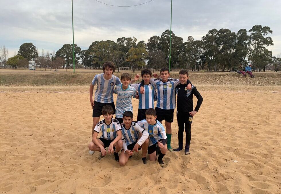 JUEGOS BONAERENSES 2024: ESTÁN LOS GANADORES DE LA ETAPA DISTRITAL EN FÚTBOL PLAYA Y TENIS SINGLE