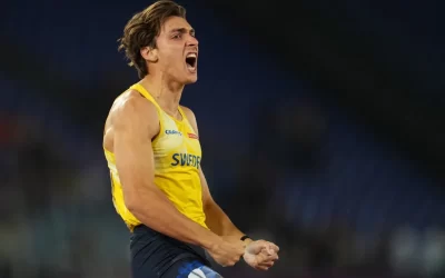 Atletismo: El sueco Armand Duplantis conquisto su tercer titulo mundial consecutivo y logro un nuevo record del mundo, 6,30 metros