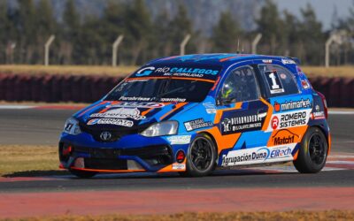 Turismo Nacional: El líder del campeonato, el campeón Thiago Martínez gano la final clase 2