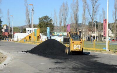 Atletismo: Ultima etapa en la construcción de la pista de solado sintético en la ciudad bonaerense de Tandil