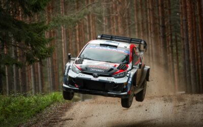 Rally Mundial: Por un vuelco de Rovanpera en el último tramo, sorprendente victoria de Ogier en Finlandia