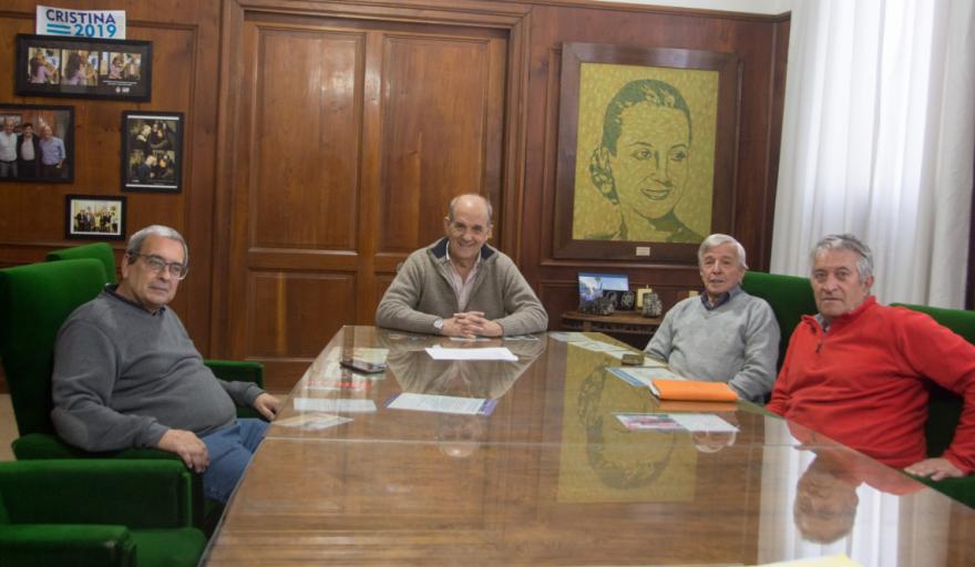 «El Consejo Federal de la AFA, no permite que sus ligas afiliadas legalicen ese tipo de campeonatos (Senior)»