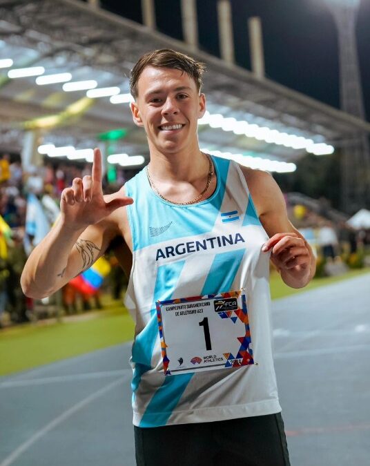 Atletismo: Primer oro para Tomás Villegas en la final de 100 metros, su hermano Lucas fue segundo en Santa Fe