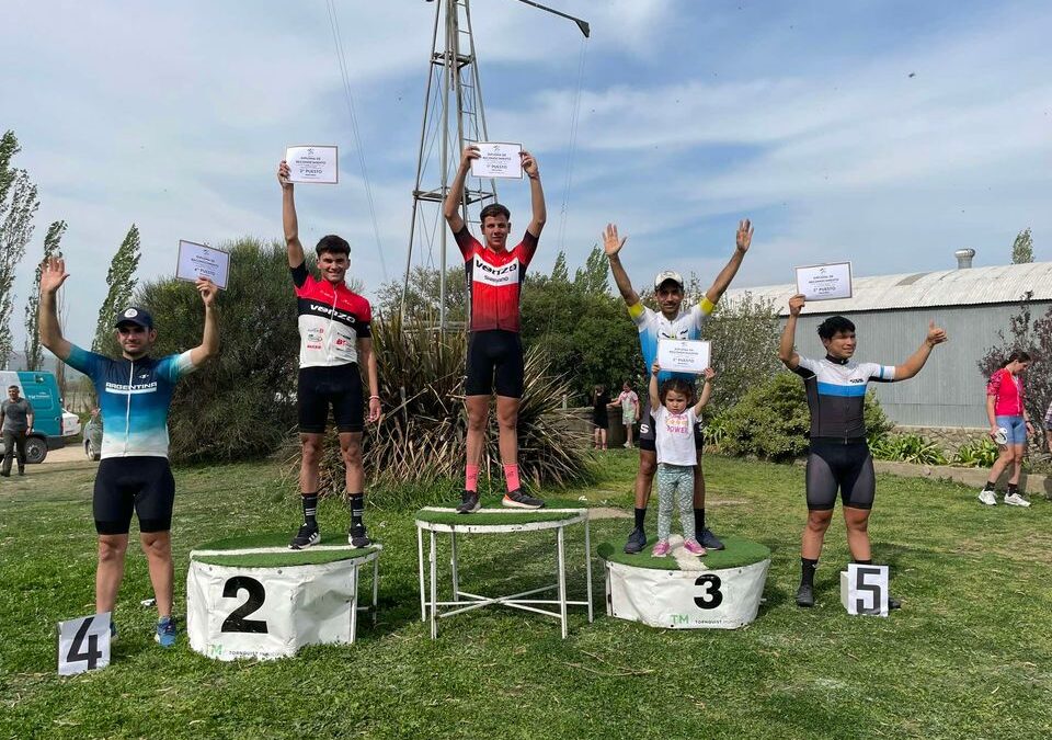 Vuelta al cañadon en Saldungaray con varios trenquelauquenses ganadores de categorias