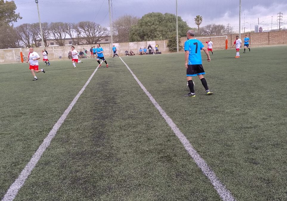 Futbol Super Senior – Se completo el pendiente con triunfo de Canarios