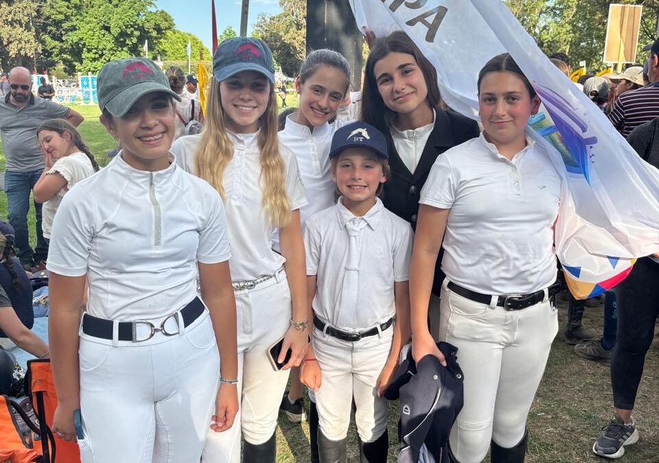 Triunfos memorables de jinetes de Barrio Alegre en el Campeonato Federal de Equitación