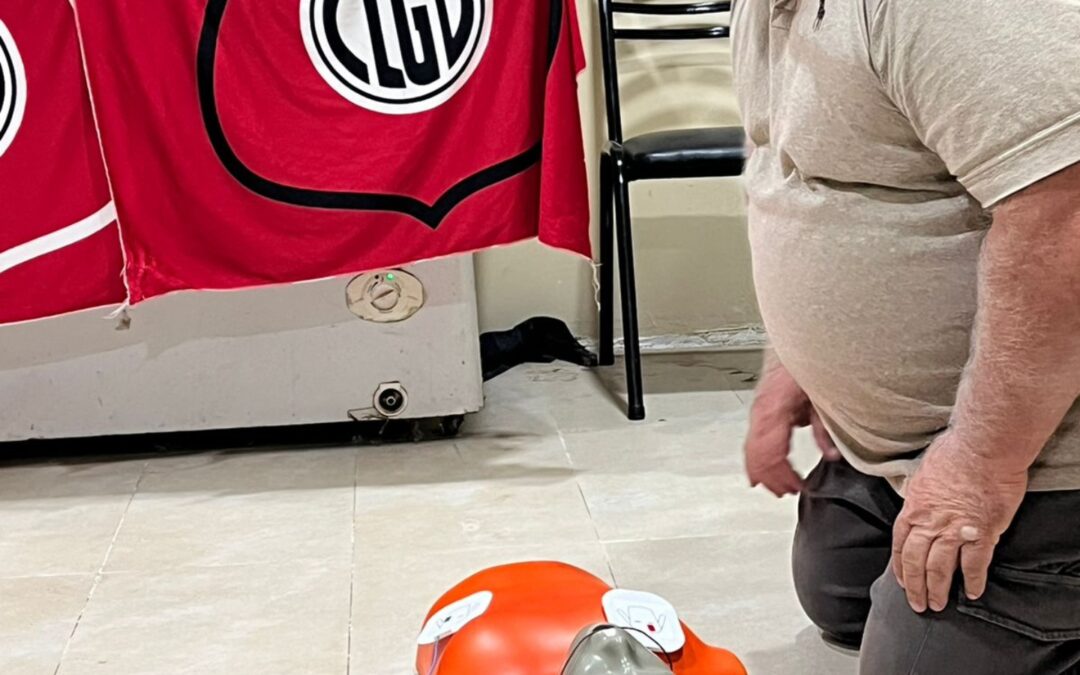 DEFENSA CIVIL MUNICIPAL CONTINÚA CON LAS CAPACITACIONES EN RCP Y USO DEL DEA EN INSTITUCIONES DEL DISTRITO. EN ESTE CASO FUE EN LAS GUASQUITAS