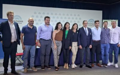 El ex atleta olímpico German Lauro, disertó en el Primer encuentro programático de Políticas Publicas deportivas en Buenos Aires