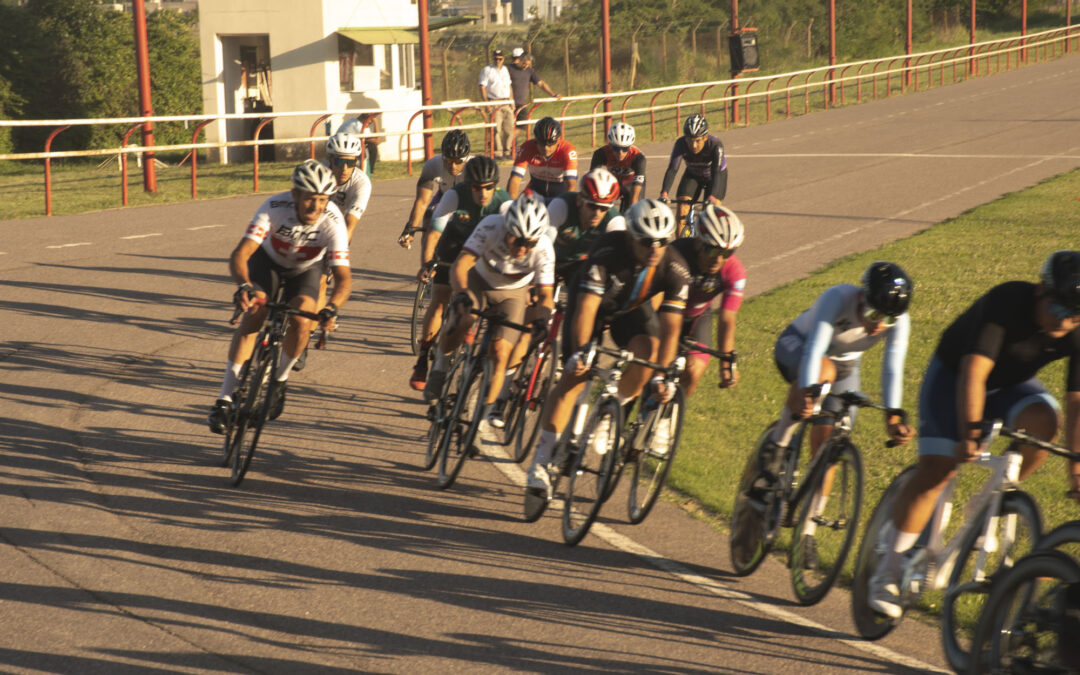 CICLISMO: La jornada por el Gran Premio 150 aniversario de Trenque Lauquen, fue suspendida