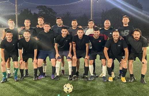 SCALONETA F8 – TORNEO GORDO DE NAVIDAD. Con un equipo clasificado a Cuartos de final hoy continua con cuatro partidos