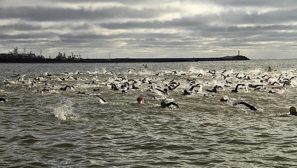 Andres Darricau gano su categoria del Asics Triatlón Olímpico de ISSports en Mar del Plata