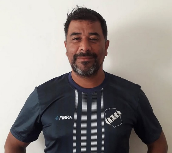 Julio German Molina vuelve a ser el DT de FBC Argentino