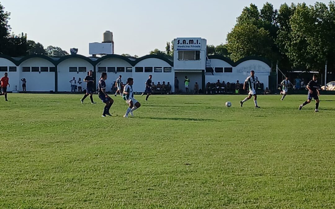 Ferro C. Oeste jugo amistoso, en su cancha, ante Union Deportiva de Tres Lomas