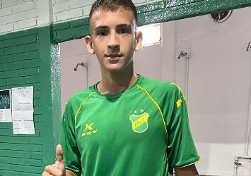Tortela, Laviana y Cenizo otros tres jugadores locales con buen rendimiento en el debut en AFA