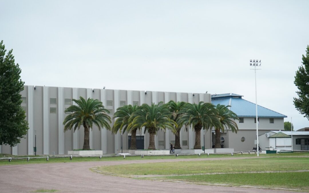 POLIDEPORTIVO: AVANZAN LAS OBRAS DE REMODELACIÓN QUE LLEVA ADELANTE EL MUNICIPIO Y YA FUNCIONA A PLENO CON ACTIVIDADES