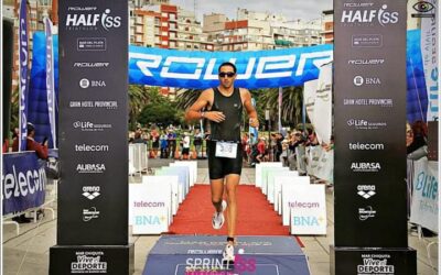 Bruno Amicone en el Tria Sprint en Mar del Plata. 15° en la general y 2do. Categoria. Campeonato Argentino de Triatlón
