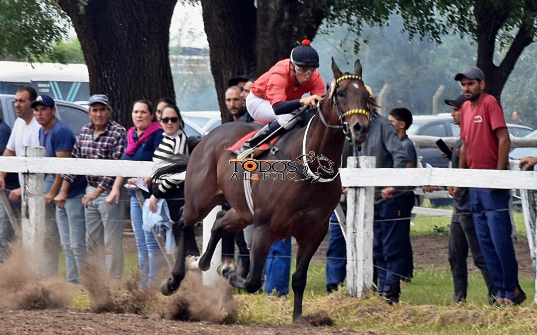Turf – Triunfo Trenquelauquense en Carlos Casares (Info: Todos a la Foto)