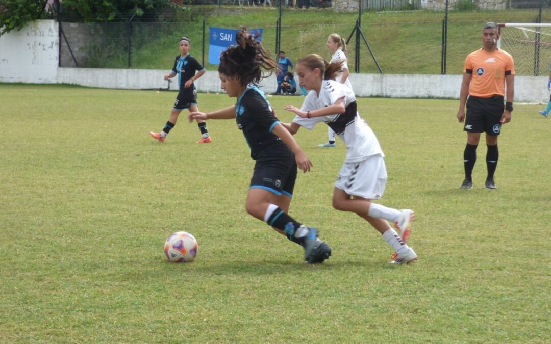 Alma Martina Peredo Comas debutó en Juveniles de AFA