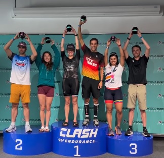 Andres Darricau gano triatlon en Miami, Estados Unidos