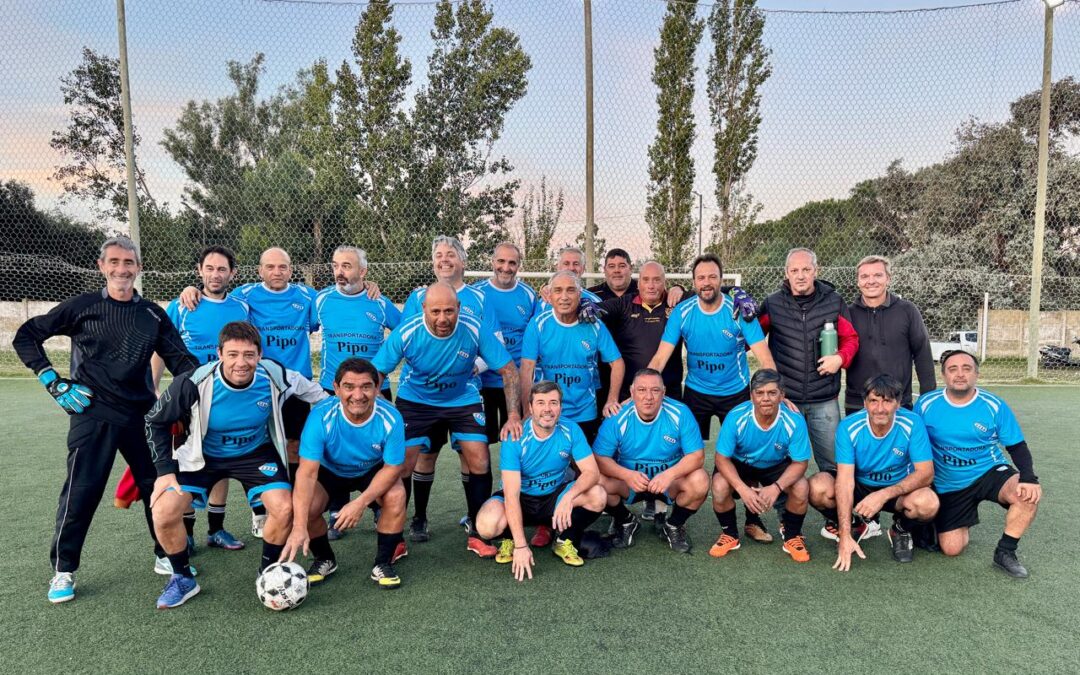 Super Senior – Celeste e Indios se mantienen lideres