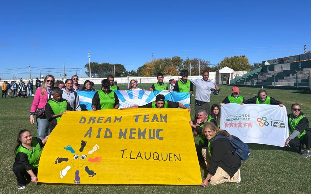 DEPORTE E INCLUSIÓN: EL DREAM TEAM DEL HOGAR CUMEN CHE Y DEL CENTRO DE DÍA PARTICIPÓ DE UNA JORNADA EN AMÉRICA