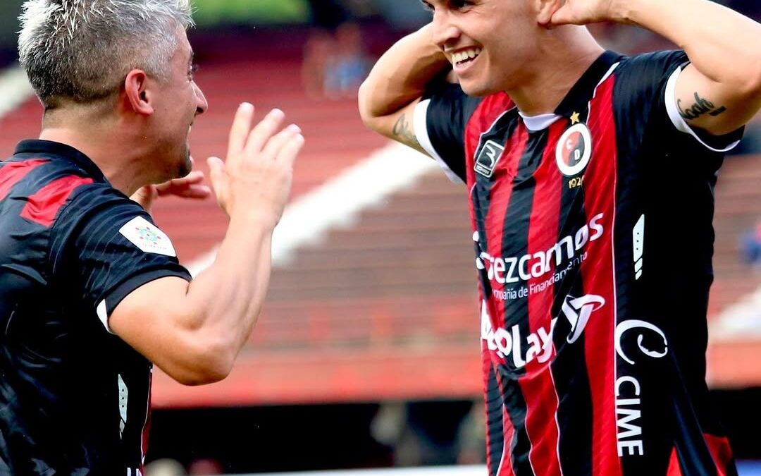 Dos goles del trenquelauquense Cristian Alvarez para el triunfo de Cucuta Deportivo en Colombia (VIDEO)