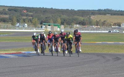 CICLISMO: El corredor Emiliano Pérez, fue un «Toro bravo» de roer en el circuito de Toay, La Pampa