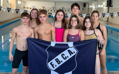 El equipo de natación del Club Argentino está compitiendo en el Provincial de Natación en Mar del Plata