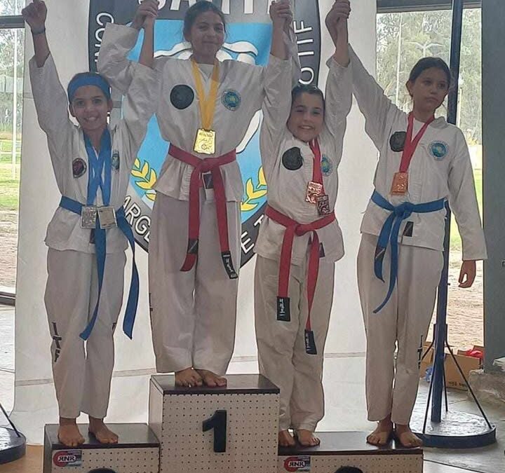 Luisiana Rivarola logro conquistar el primer puesto en formas y en lucha en General Villegas